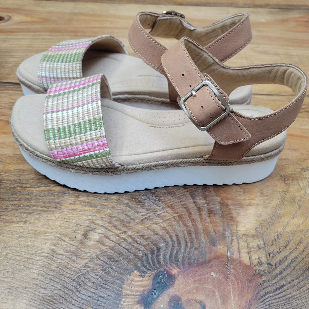 Clarks sandals - Picture 6 of 6